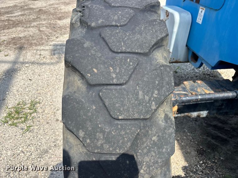 image for item DV7259 2012 Genie GTH-1056 telehandler