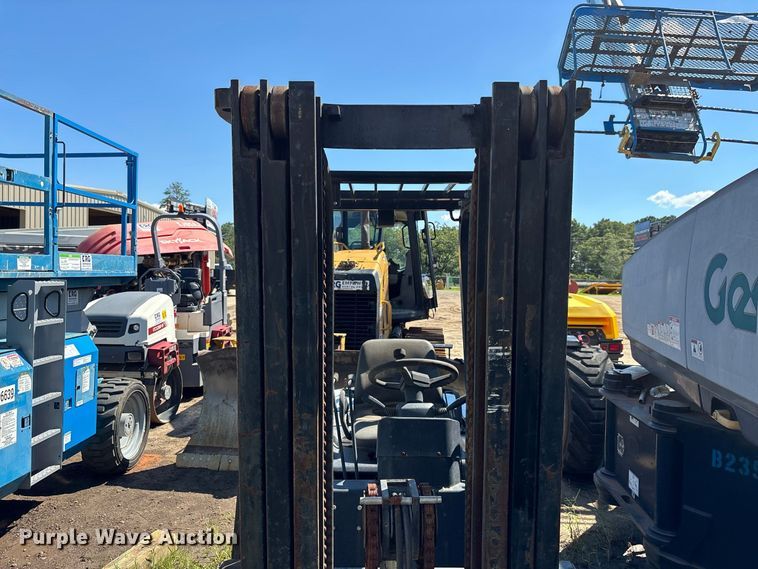 image for item DV7262 2015 Utilev UT25P forklift