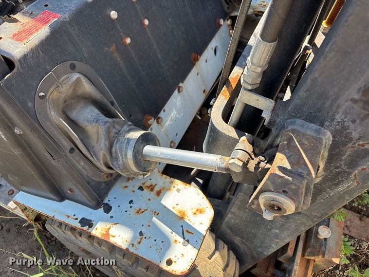 image for item DV7262 2015 Utilev UT25P forklift
