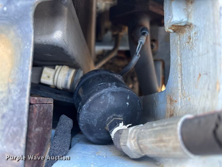 image for item DV7262 2015 Utilev UT25P forklift