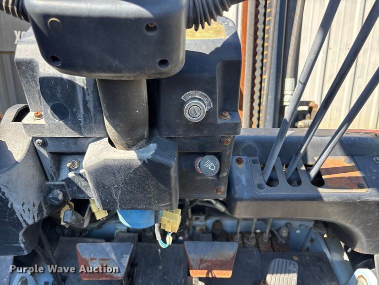 image for item DV7262 2015 Utilev UT25P forklift