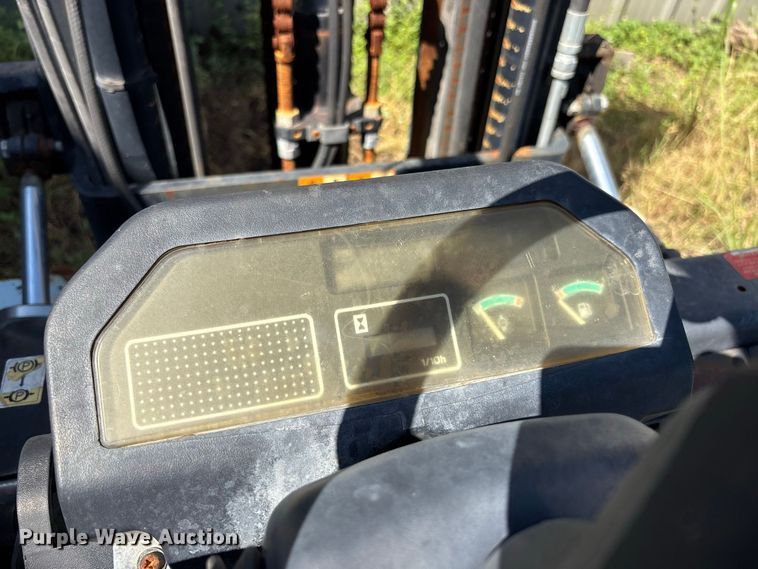image for item DV7262 2015 Utilev UT25P forklift