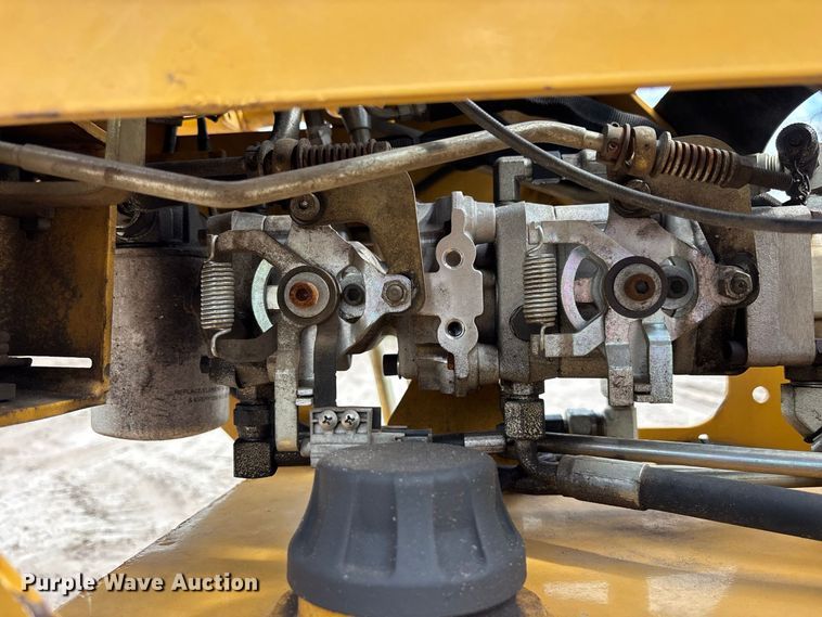 image for item DV7265 2018 Vermeer RTX130 trencher