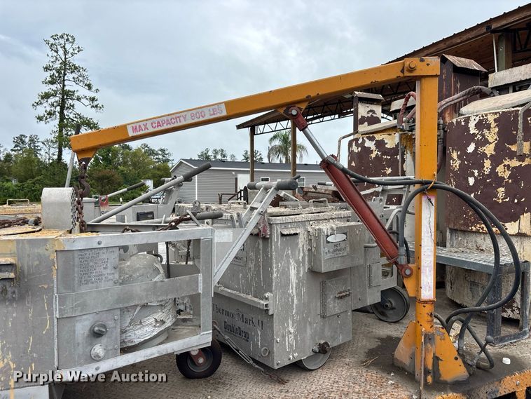 image for item DV7266 TomiHawk paint striper trailer