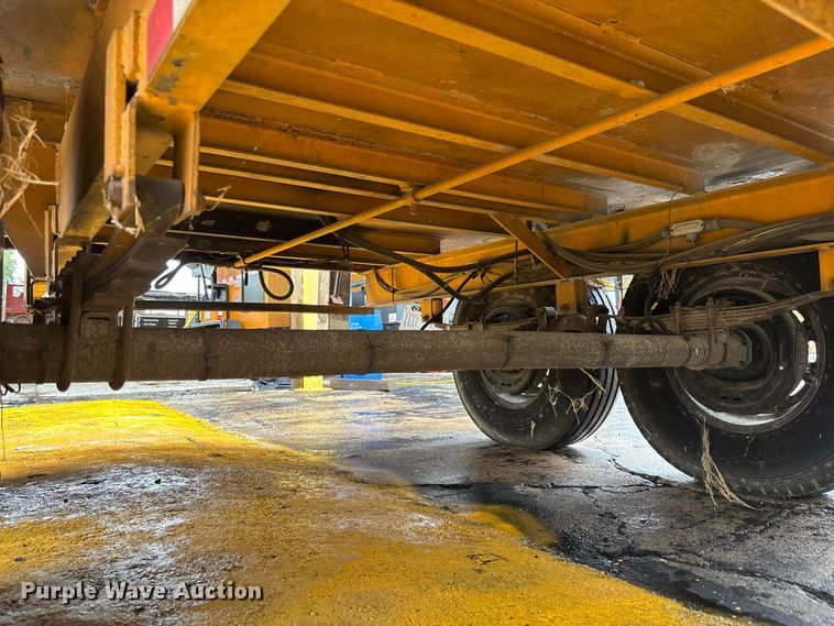 image for item DV7266 TomiHawk paint striper trailer