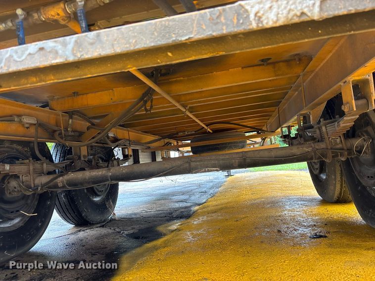 image for item DV7266 TomiHawk paint striper trailer