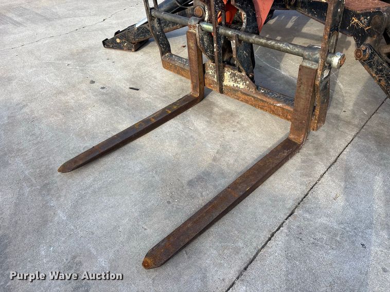 image for item DV7284 2014 SkyTrak 10054 telehandler