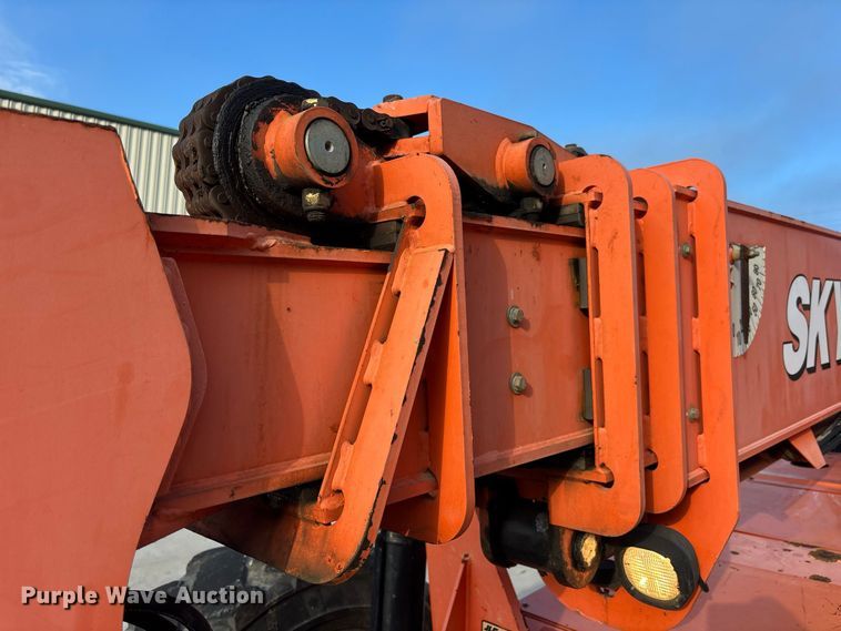 image for item DV7284 2014 SkyTrak 10054 telehandler
