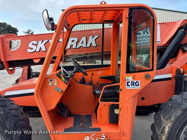image for item DV7284 2014 SkyTrak 10054 telehandler