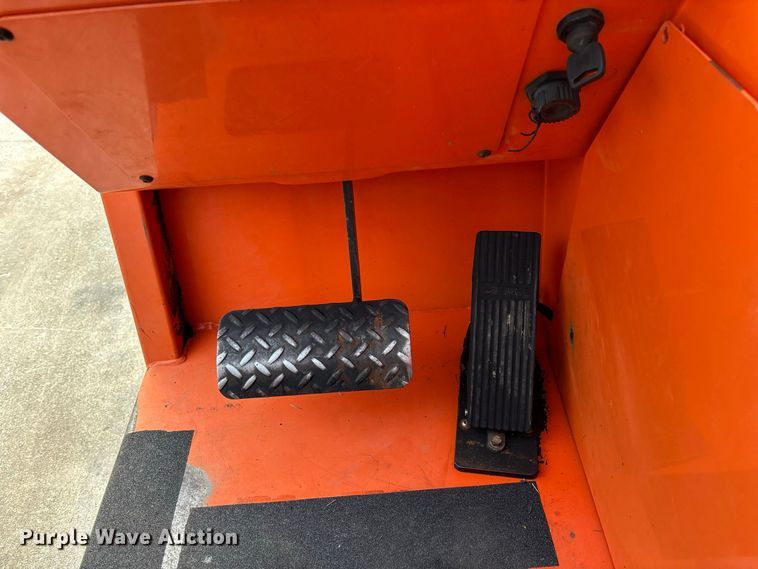 image for item DV7284 2014 SkyTrak 10054 telehandler