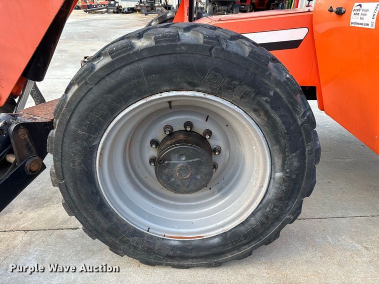 image for item DV7284 2014 SkyTrak 10054 telehandler