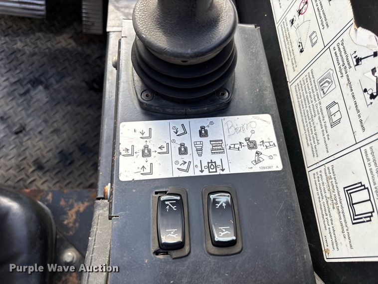 image for item DV7285 2018 Genie GTH-1056 telehandler