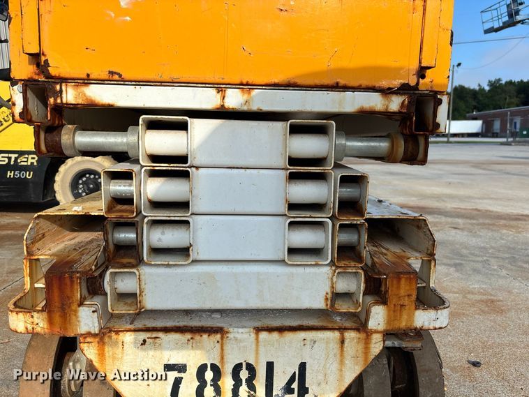 image for item DV7287 2019 Hybrid HB-1430 scissor lift