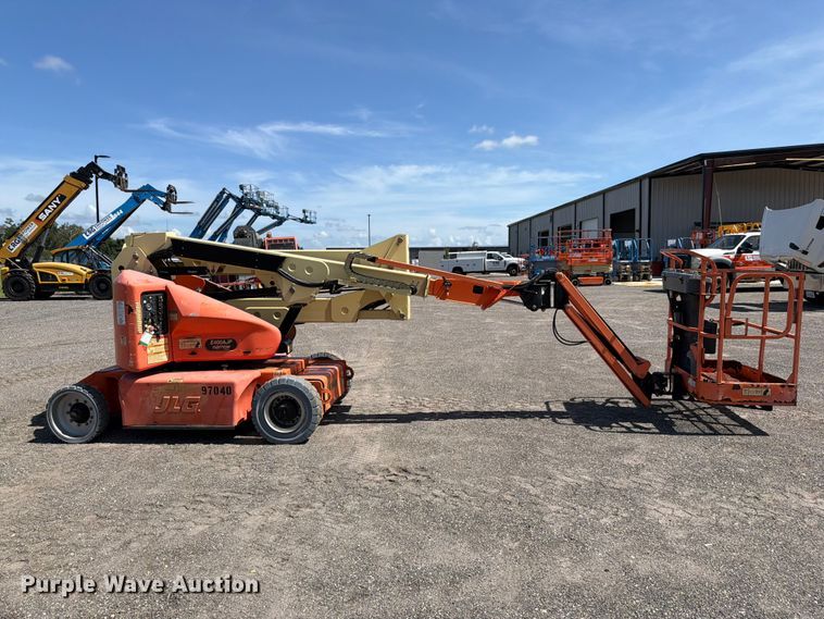 image for item DV7296 2013 JLG E400AJPN boom lift