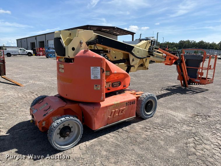 image for item DV7296 2013 JLG E400AJPN boom lift