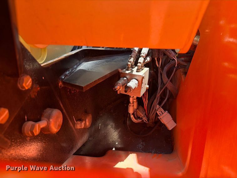 image for item DV7296 2013 JLG E400AJPN boom lift