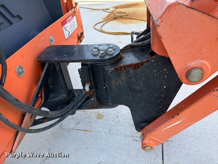 image for item DV7296 2013 JLG E400AJPN boom lift