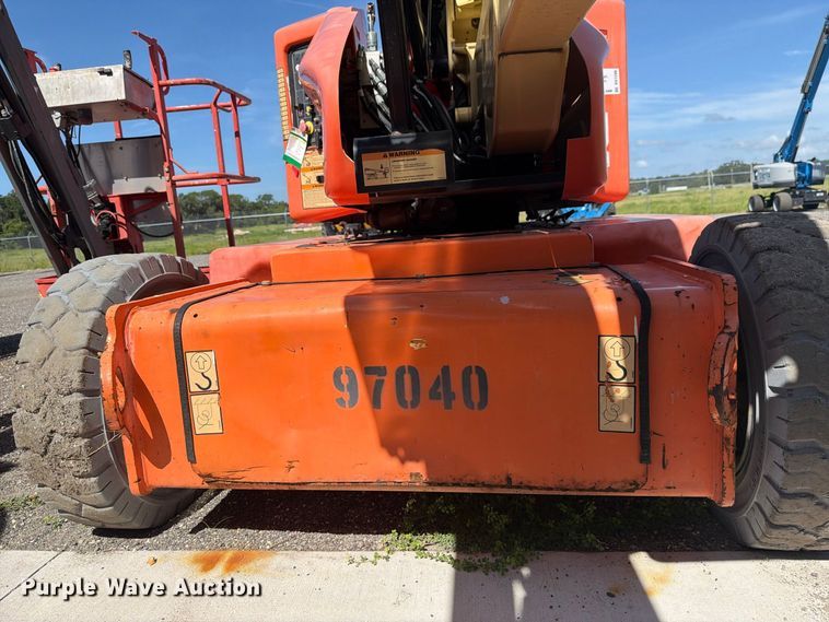 image for item DV7296 2013 JLG E400AJPN boom lift