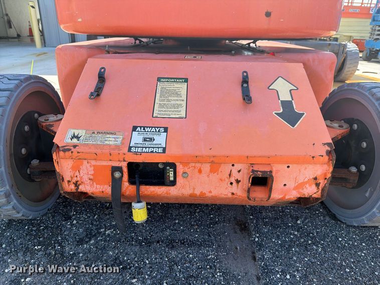image for item DV7296 2013 JLG E400AJPN boom lift