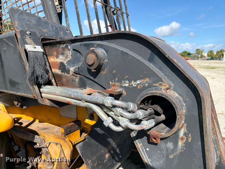 image for item DV7300AA 2004 JCB 520 telehandler