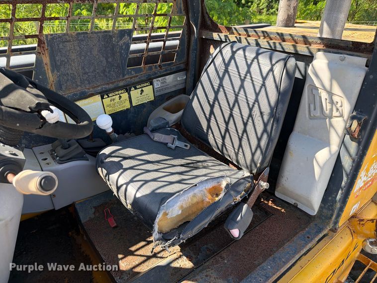 image for item DV7300AA 2004 JCB 520 telehandler