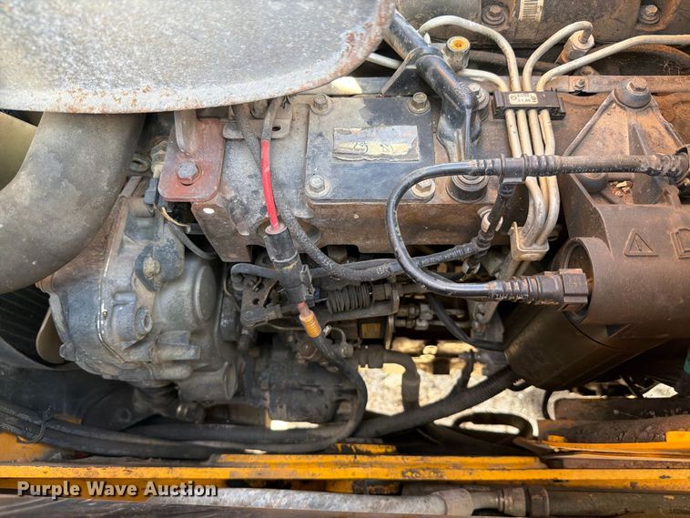 image for item DV7300AA 2004 JCB 520 telehandler