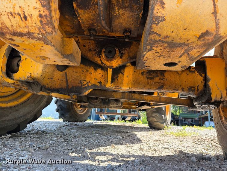 image for item DV7300AA 2004 JCB 520 telehandler