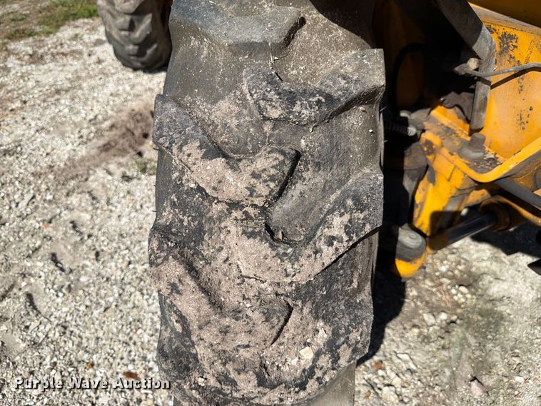 image for item DV7300AA 2004 JCB 520 telehandler