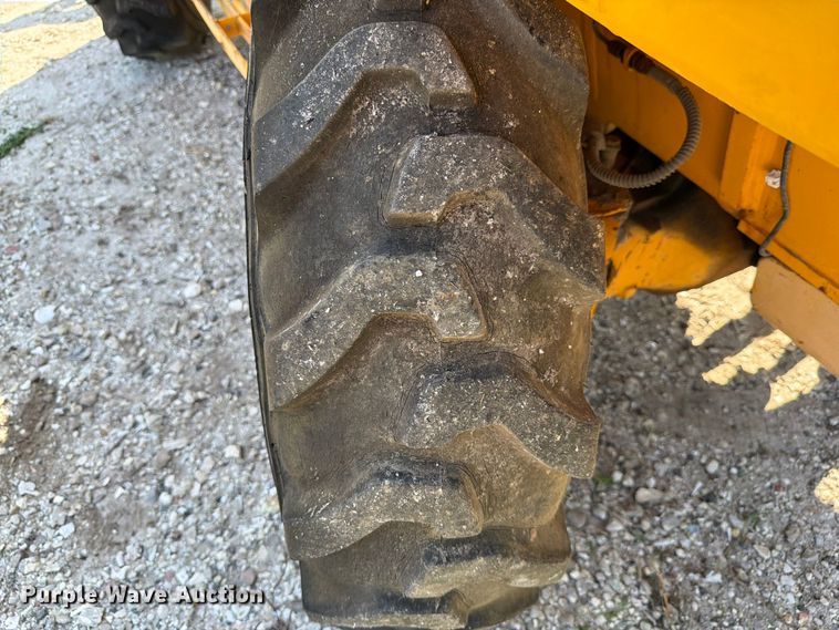 image for item DV7300AA 2004 JCB 520 telehandler
