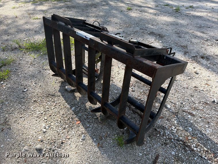 Skid steer grapple bucket