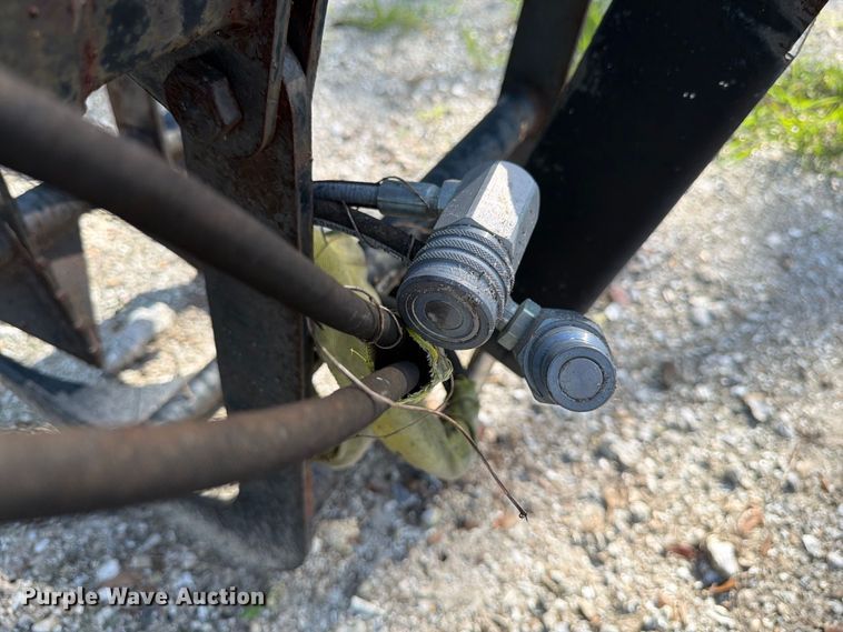 image for item DV7301 Skid steer grapple bucket