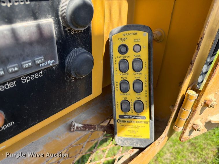 image for item DV7308 Impact 4043T crusher