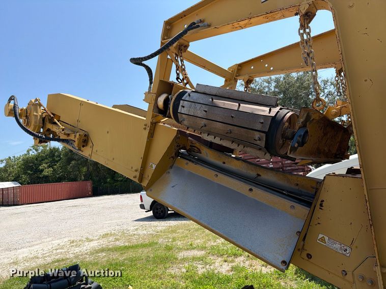 image for item DV7308 Impact 4043T crusher