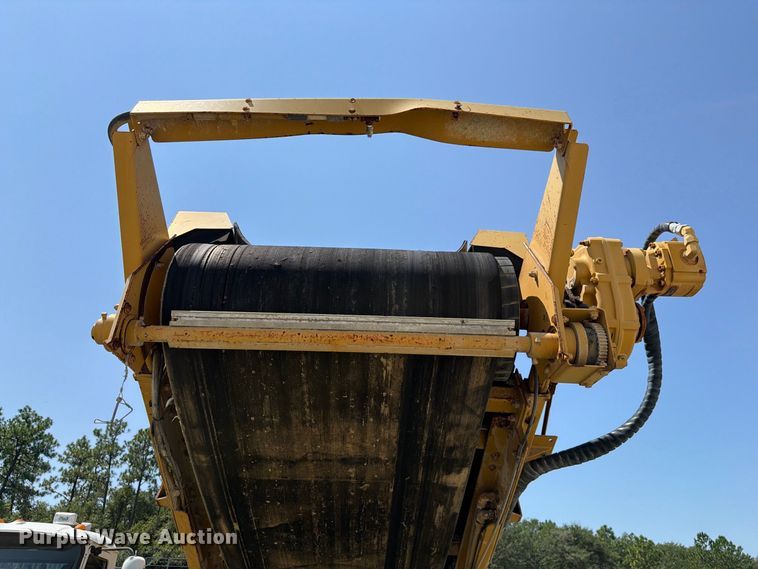 image for item DV7308 Impact 4043T crusher