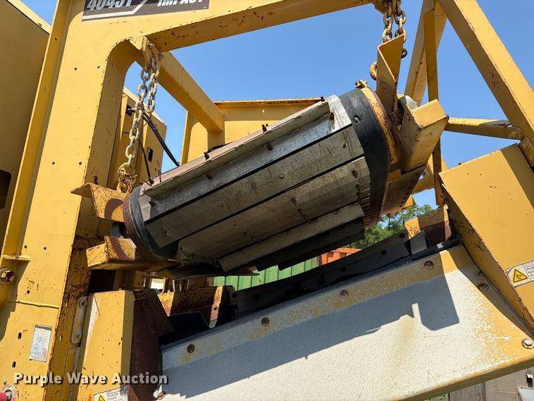 image for item DV7308 Impact 4043T crusher