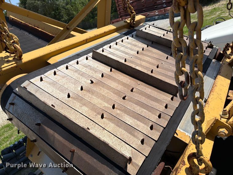 image for item DV7308 Impact 4043T crusher