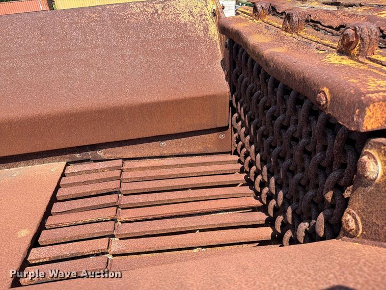 image for item DV7308 Impact 4043T crusher