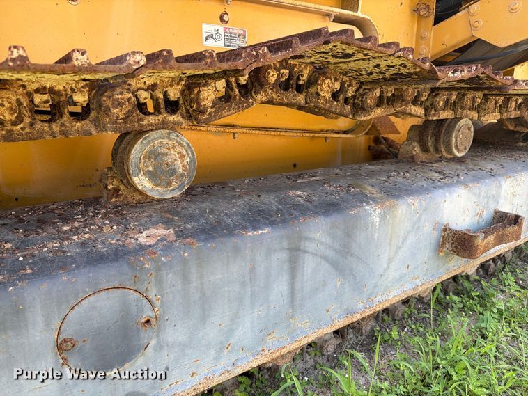 image for item DV7308 Impact 4043T crusher