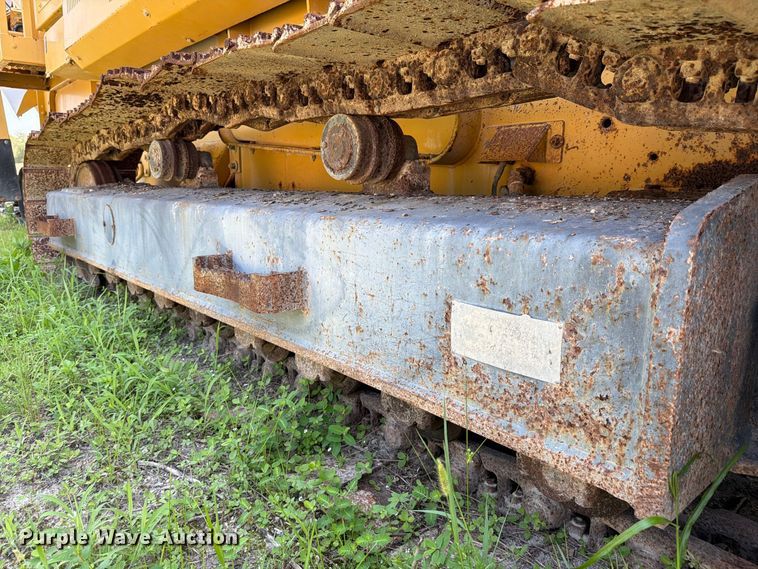 image for item DV7308 Impact 4043T crusher