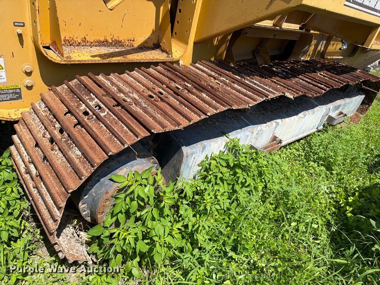 image for item DV7308 Impact 4043T crusher