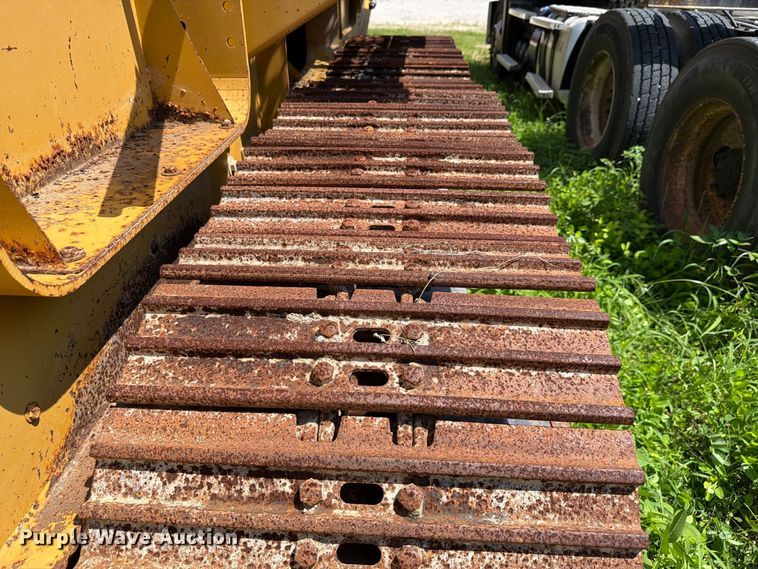 image for item DV7308 Impact 4043T crusher
