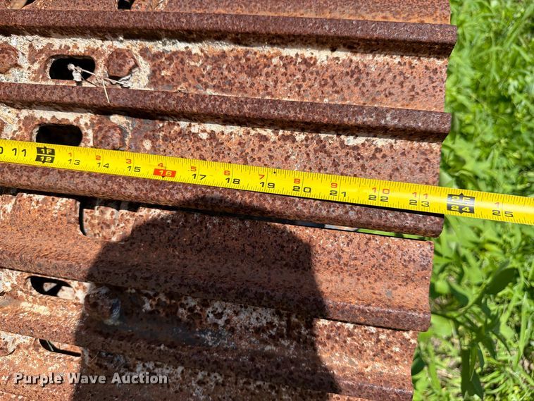 image for item DV7308 Impact 4043T crusher