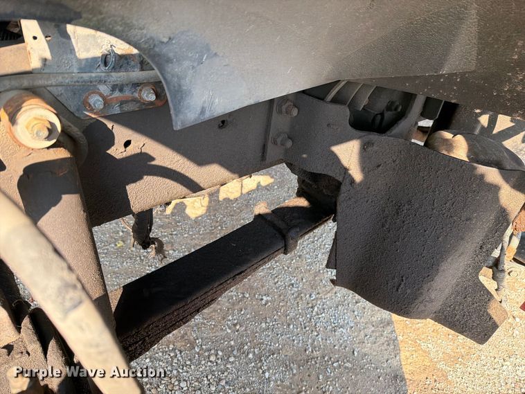 image for item DV8573 1997 Ford LT8501 flatbed truck