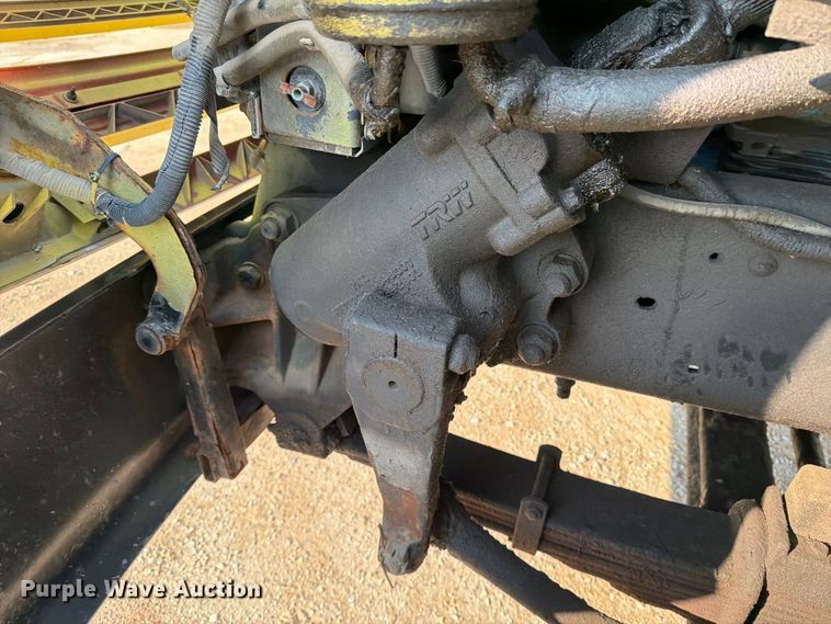 image for item DV8573 1997 Ford LT8501 flatbed truck
