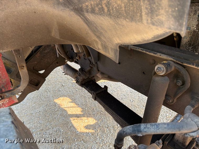 image for item DV8573 1997 Ford LT8501 flatbed truck