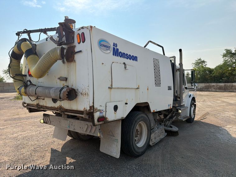 image for item DV8574 2015 Freightliner Business Class M2 street sweeper truck