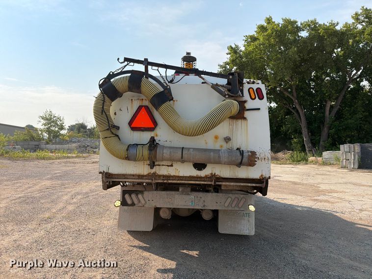 image for item DV8574 2015 Freightliner Business Class M2 street sweeper truck