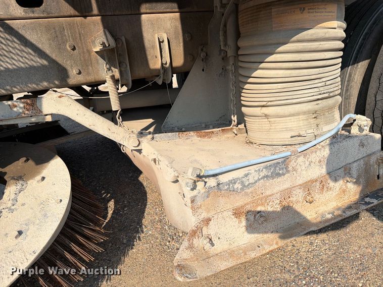 image for item DV8574 2015 Freightliner Business Class M2 street sweeper truck