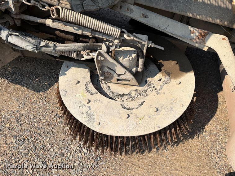 image for item DV8574 2015 Freightliner Business Class M2 street sweeper truck