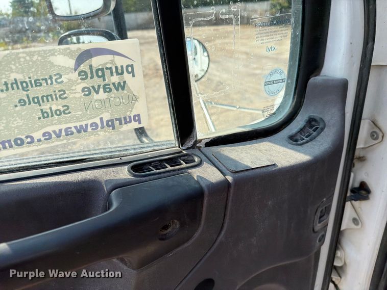 image for item DV8574 2015 Freightliner Business Class M2 street sweeper truck